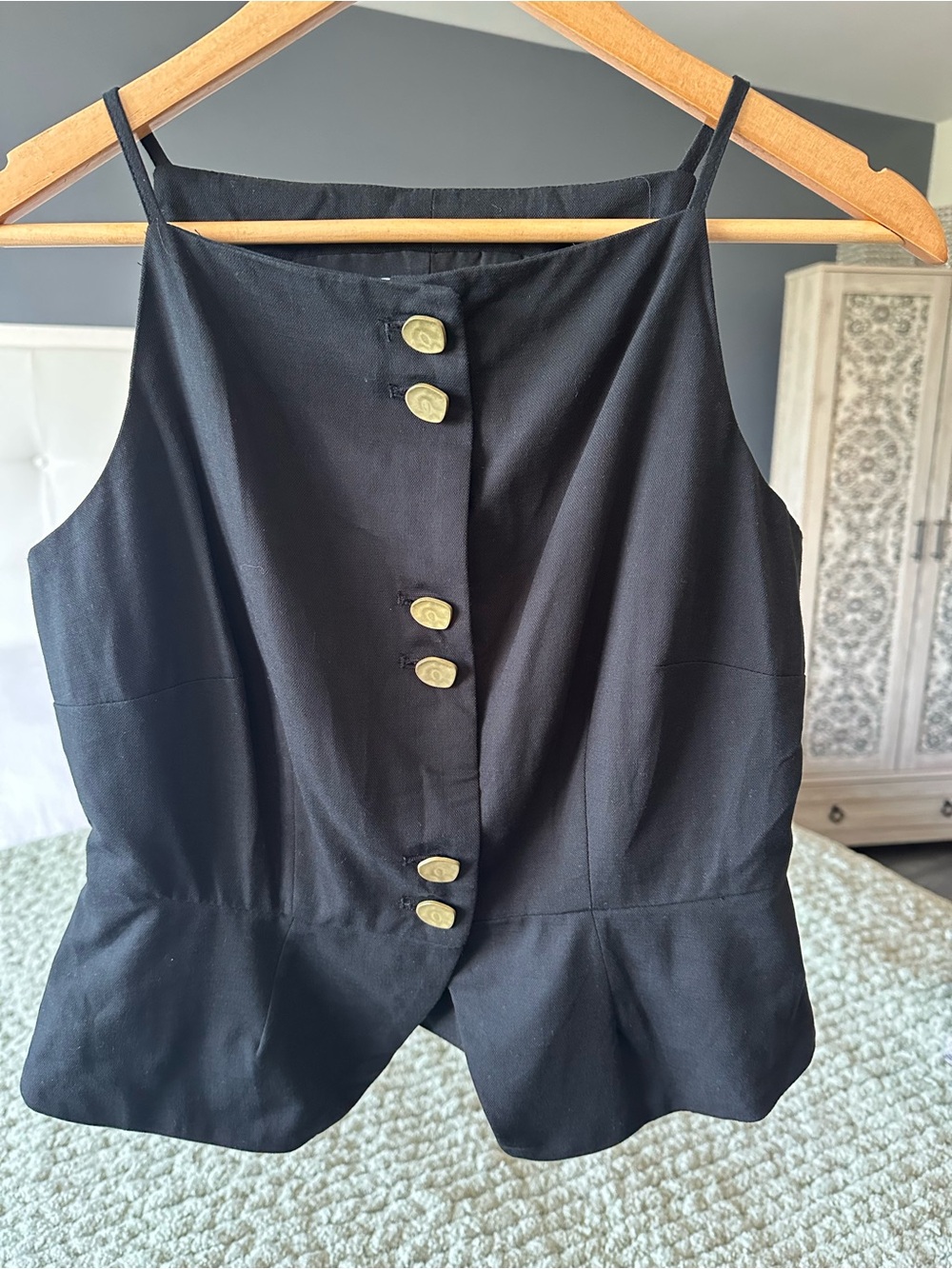Future Collective Jeneé Naylor Black Peplum Button Front Vest Top Size 6